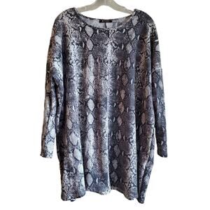 BOMBOM Women's M Tunic Top Snakeskin Print Gray 3/4 Fitted Sleeve Oversized Fit